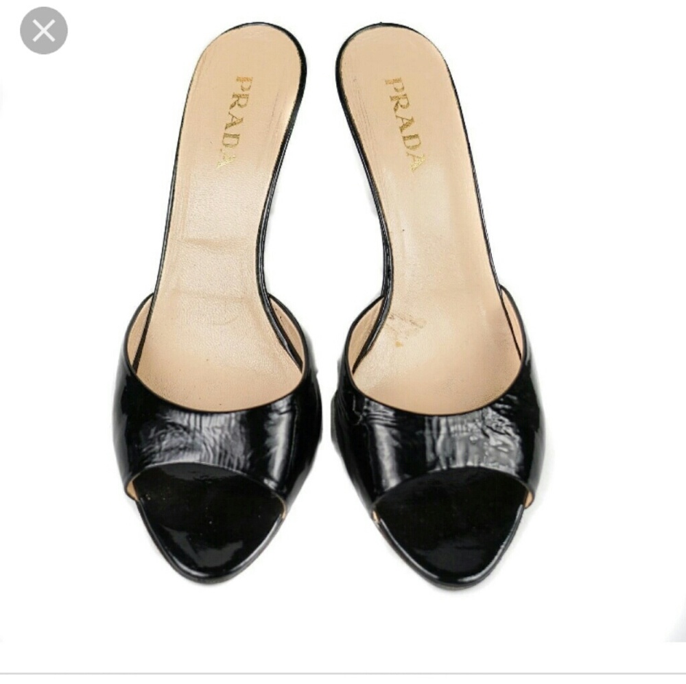 Prada shoes black